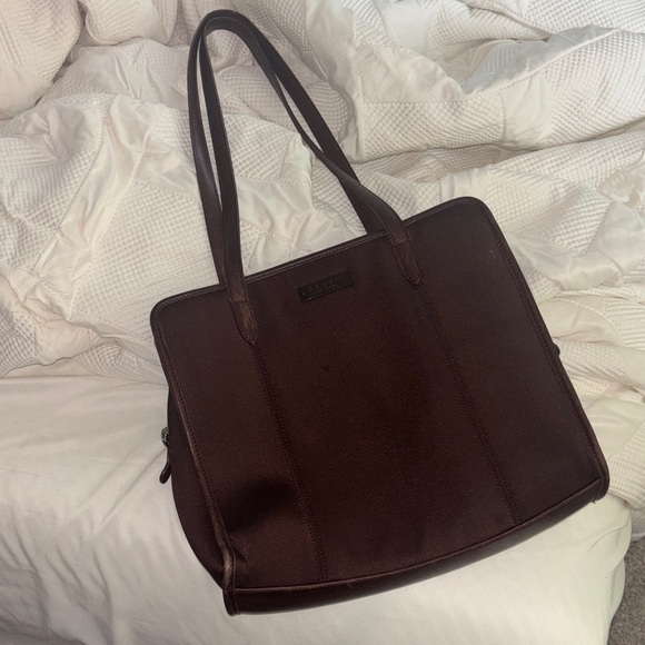Vintage Coach - Picture 1 of 4